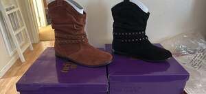 Twiggy London Women's Studded Slouch Ankle Boots - Cognac and Black